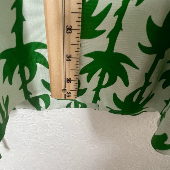 Diane Von Furstenberg 100% Silk Sleeveless Wrap Dress Size 2 Green Cream Printed - Picture 8 of 12